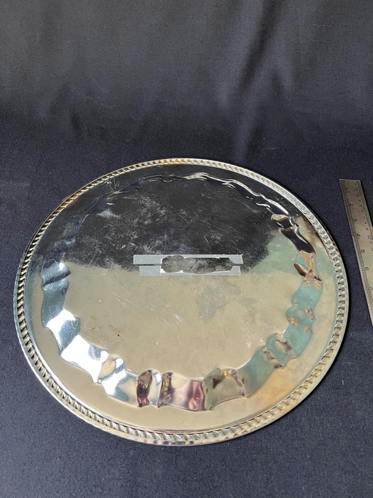 Decorative ceramic pie plate with pastoral scene and round silver-plated tray - image 5 of 6