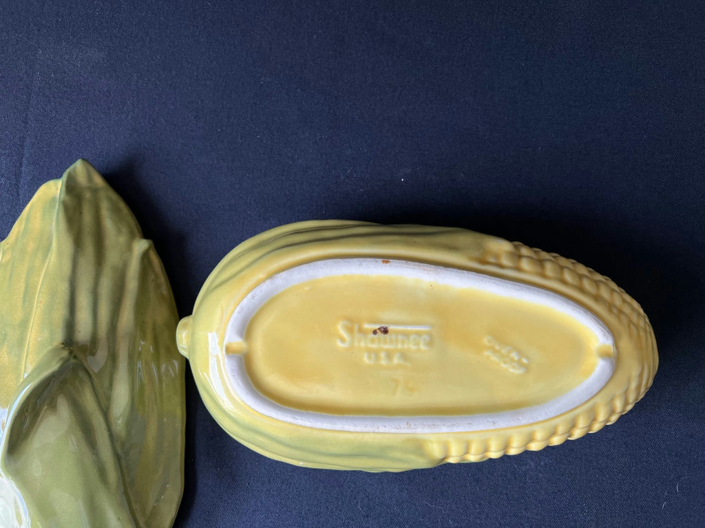 Shawnee Pottery "Corn King" Large Casserole & Corn Glass Vase/Planter and Candle Holders - image 5 of 13