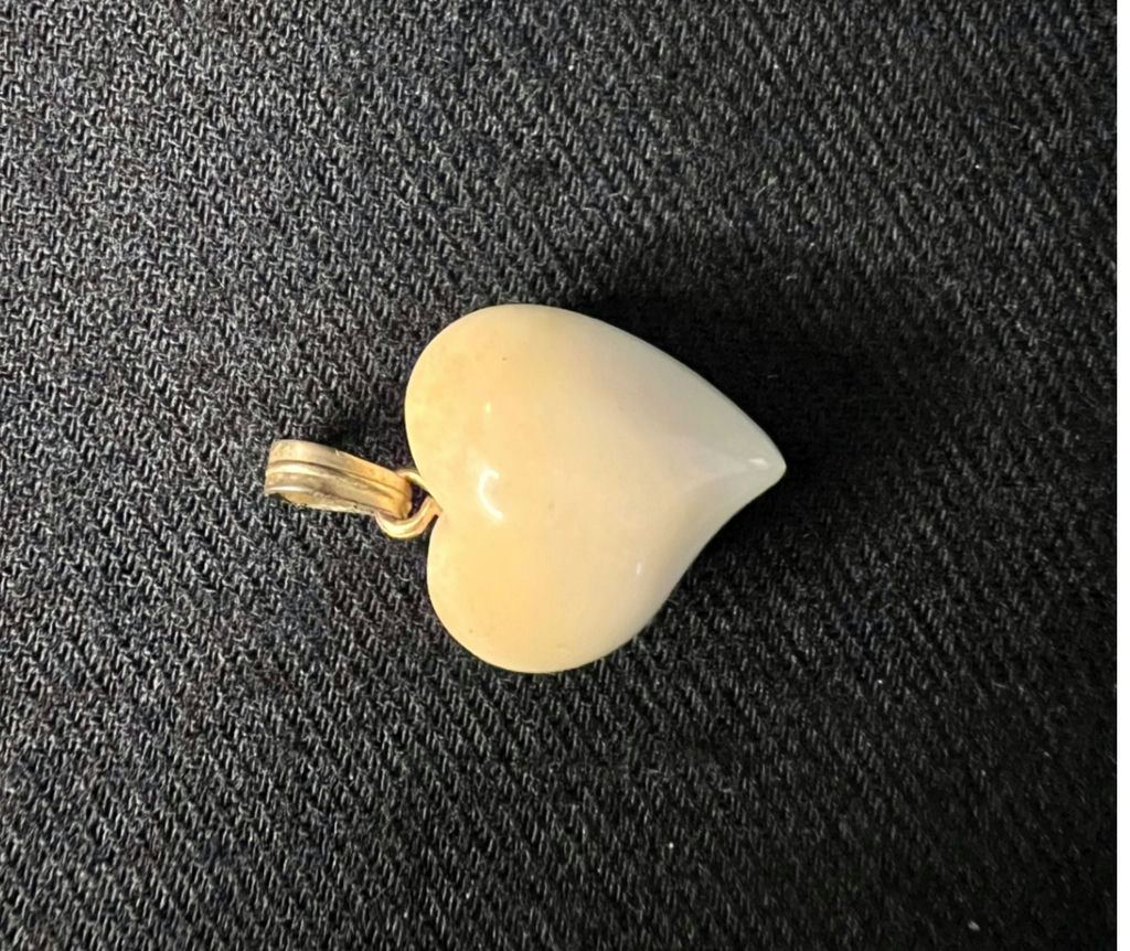Vintage Ivory heart pendant, duck charm ring, and green-bead ring - image 2 of 11