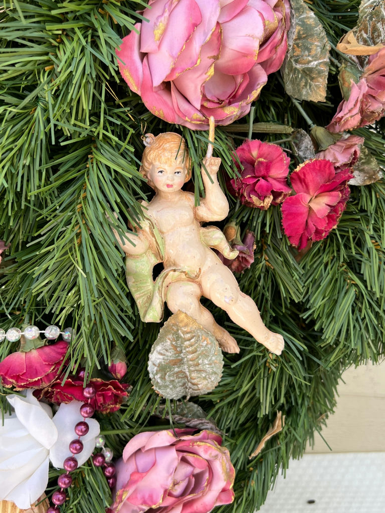 Vintage Evergreen Christmas cherub wreath and decorative greens with candle and vases - image 4 of 12