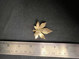 Gold-toned leaf-shaped pendants - thumbnail 7 of 7