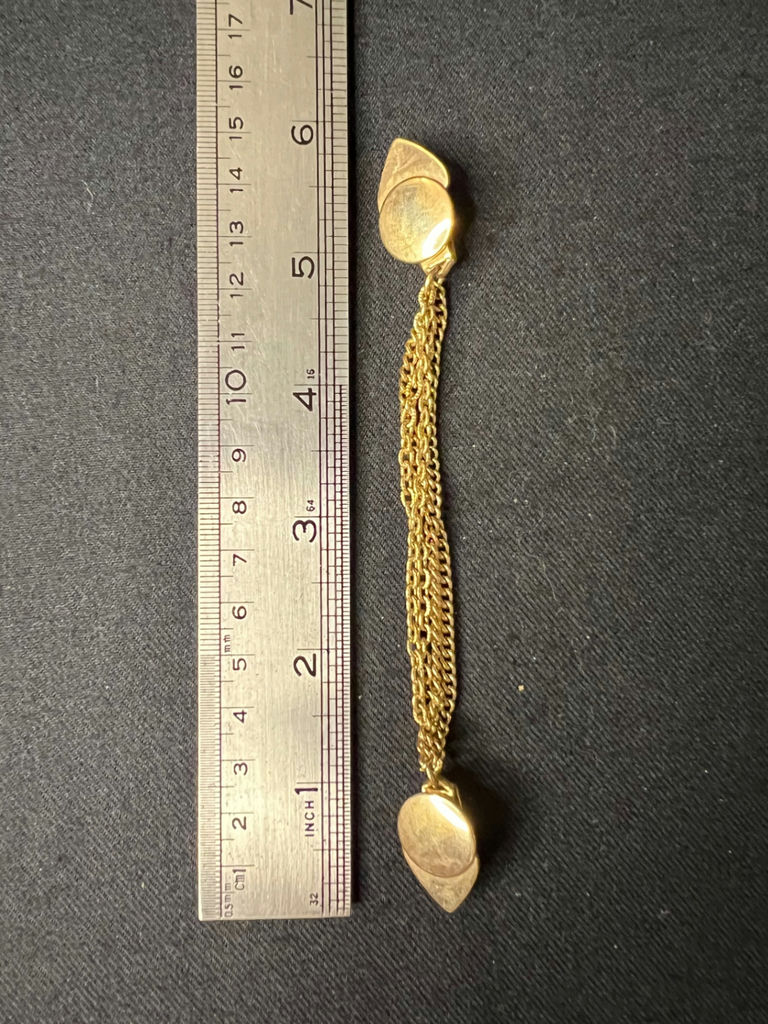Gold-tone shell-themed jewelry assortment - image 7 of 14