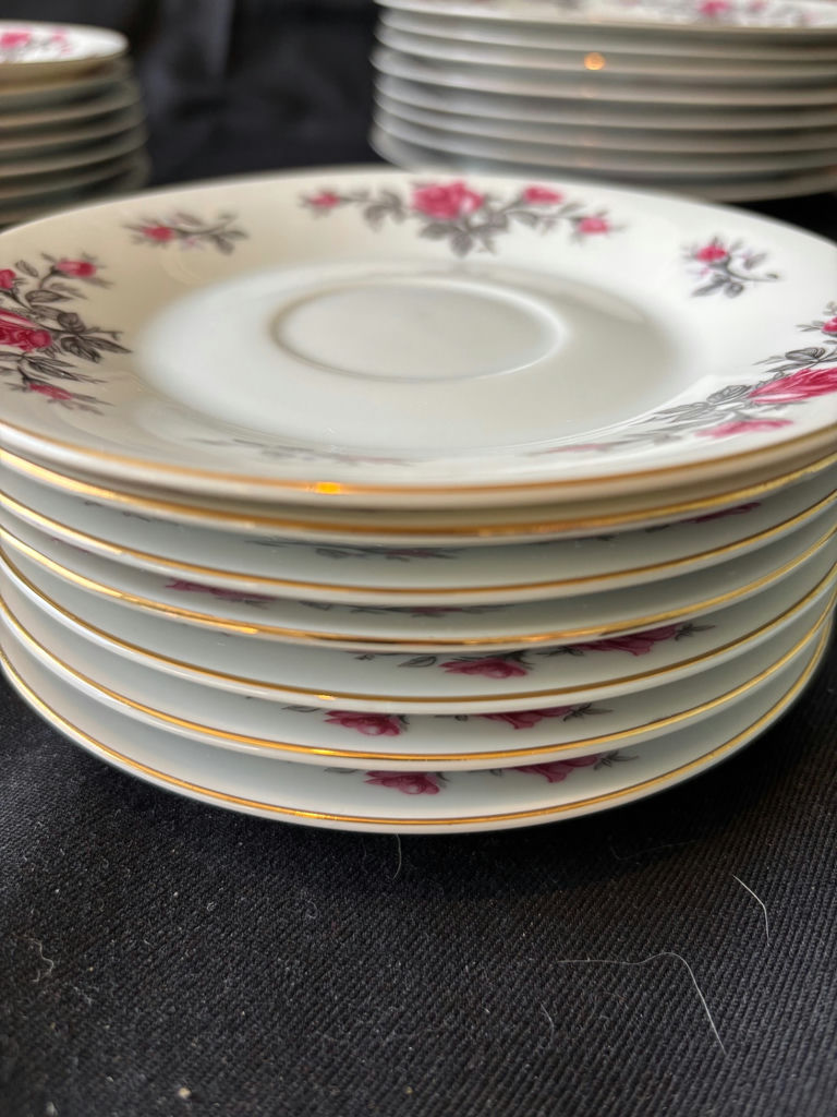 Vintage Fine China dinnerware set - made in Japan - image 6 of 20