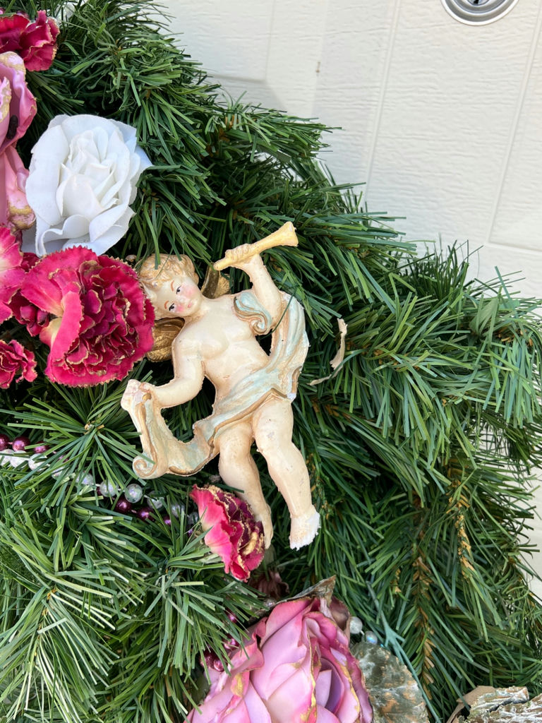 Vintage Evergreen Christmas cherub wreath and decorative greens with candle and vases - image 3 of 12
