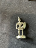 Vintage Aztec vs Conquistador chess pieces set - thumbnail 15 of 16
