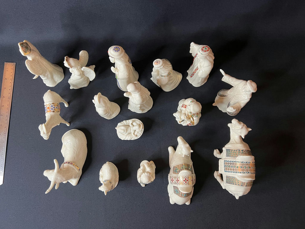 Vintage Lenox China Jewels Nativity figurine set: 16 pieces - image 10 of 11
