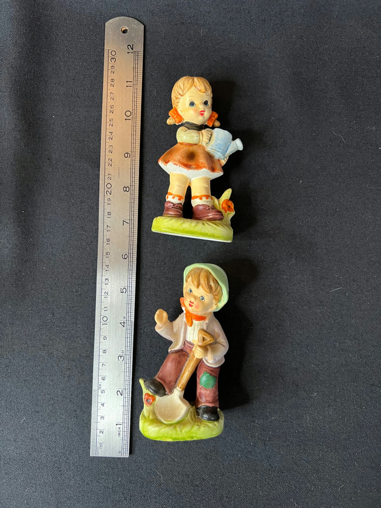 Vintage Hummel-Style hand-painted figurines and ceramic angel figurines - image 8 of 12
