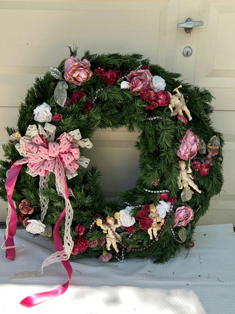 Vintage Evergreen Christmas cherub wreath and decorative greens with candle and vases - image 2 of 12