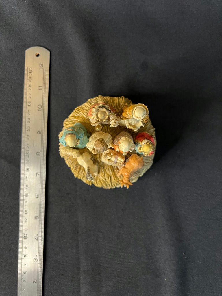 Clay Nativity Scene Figurine Set and Nativity Music Box - image 10 of 14