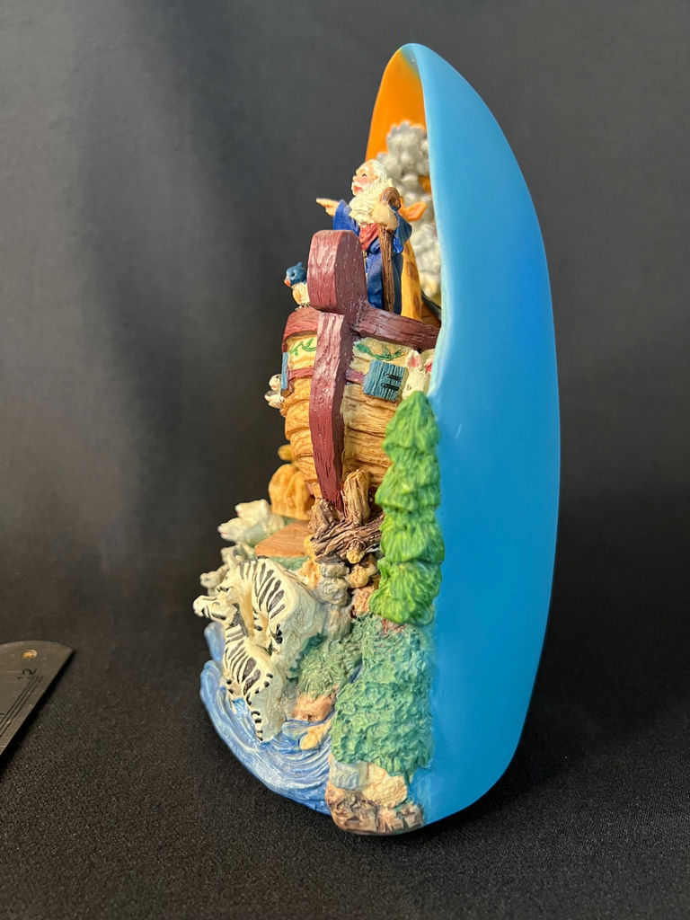 Noah's Ark Diorama on Music Box Pedestal and Musical Nativity Scene in Book - image 7 of 18