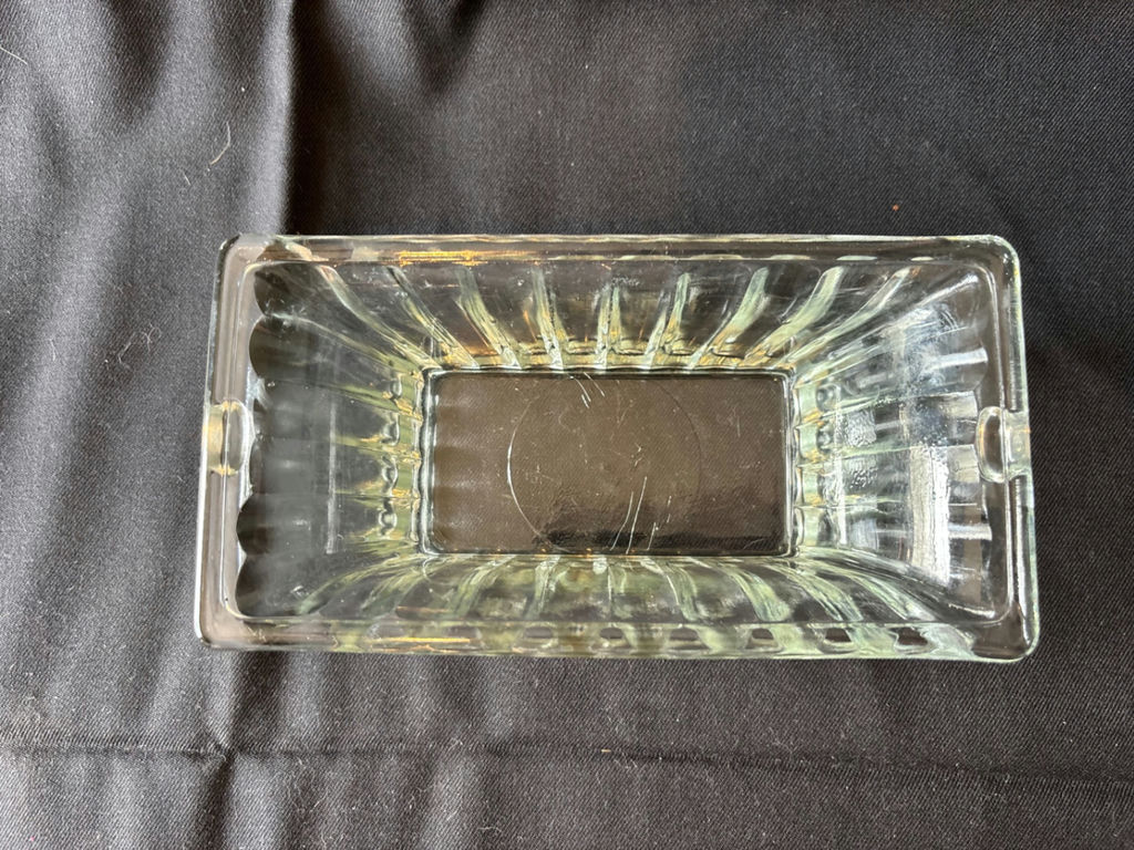 Rectangular ribbed glass dish and round scalloped glass dish - image 3 of 7