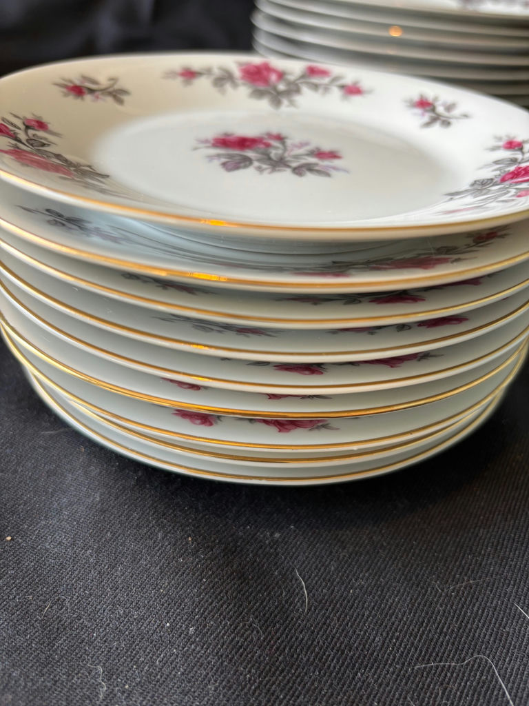 Vintage Fine China dinnerware set - made in Japan - image 5 of 20