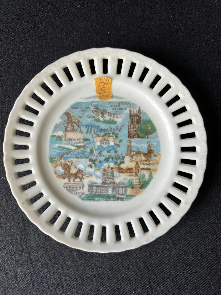 Assorted vintage dishware and Wooden chips and dips bowls - image 9 of 17