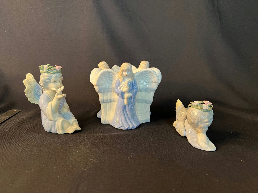 Vintage Hummel-Style hand-painted figurines and ceramic angel figurines - image 4 of 12