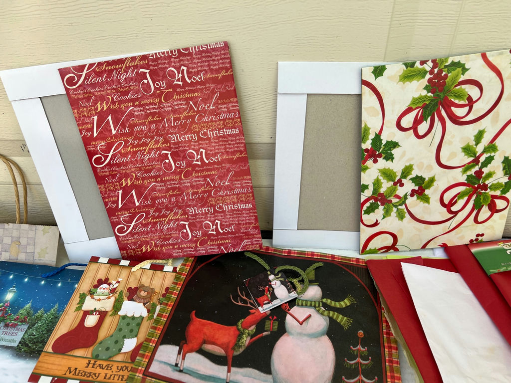 Assorted Christmas Gift Wrap, Bags, Tissue, and Greeting Cards - image 5 of 10