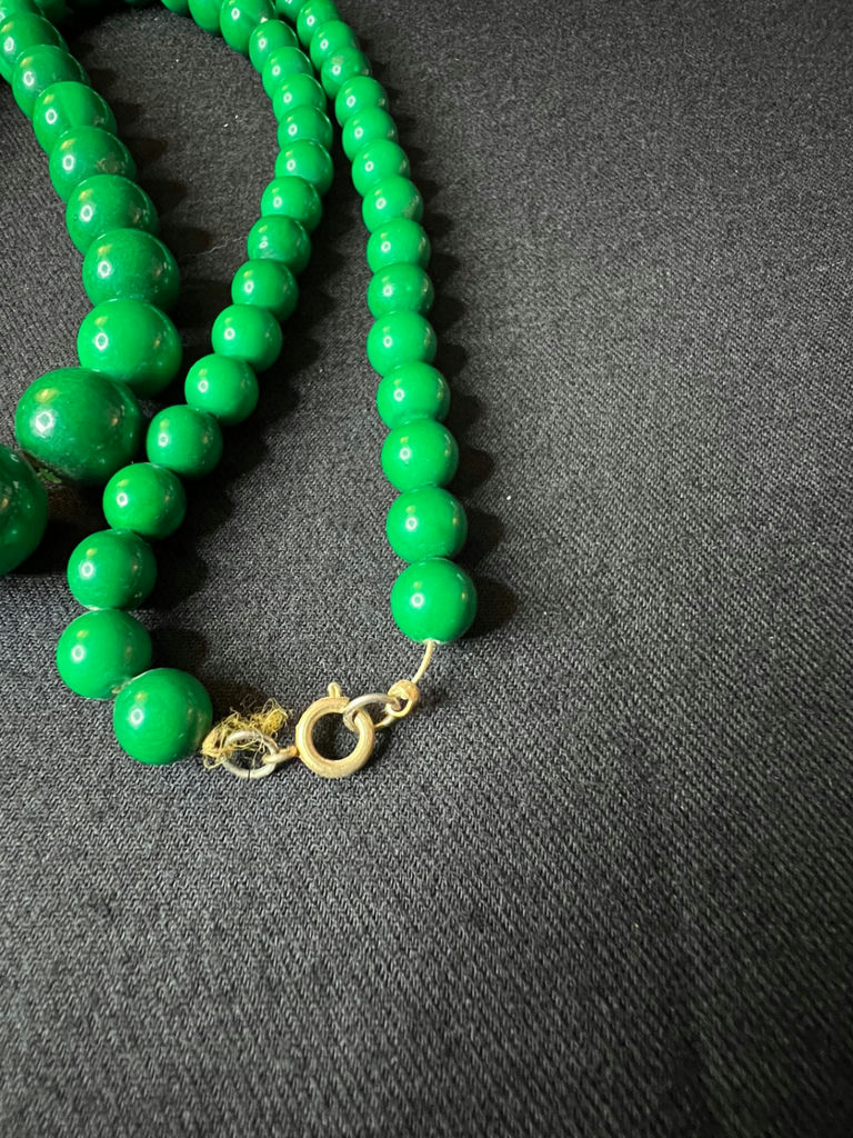 Assorted Vintage Beaded Necklaces - image 5 of 16