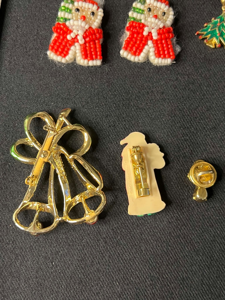 Christmas-themed beaded earrings and pins collection - image 8 of 9
