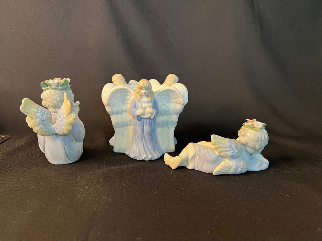 Vintage Hummel-Style hand-painted figurines and ceramic angel figurines - image 7 of 12