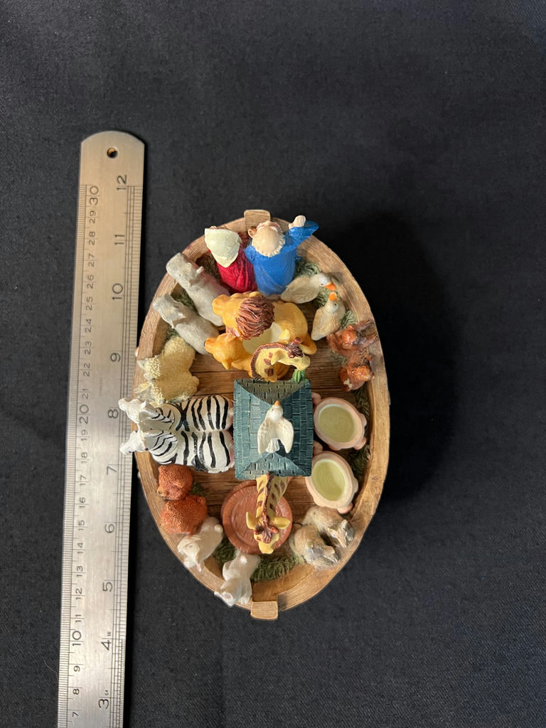 Vintage 1994 Ranger International Noah's Ark Miniature Figurine Set and Ceramic Nativity Set - image 4 of 14