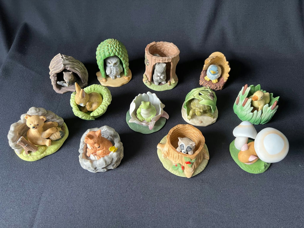 Vintage Franklin Mint "Woodland Surprises" full set of 12 animal figurines - image 7 of 9