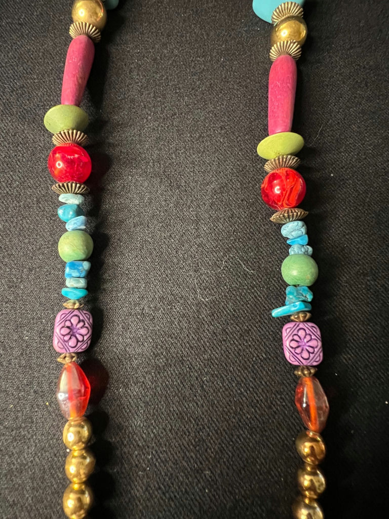 Gold-tone floral pendant necklace, two multicolor beaded necklaces, and matching bead earrings - image 5 of 13