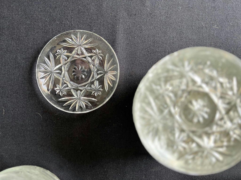 Crystal glassware set with starburst pattern - image 8 of 25