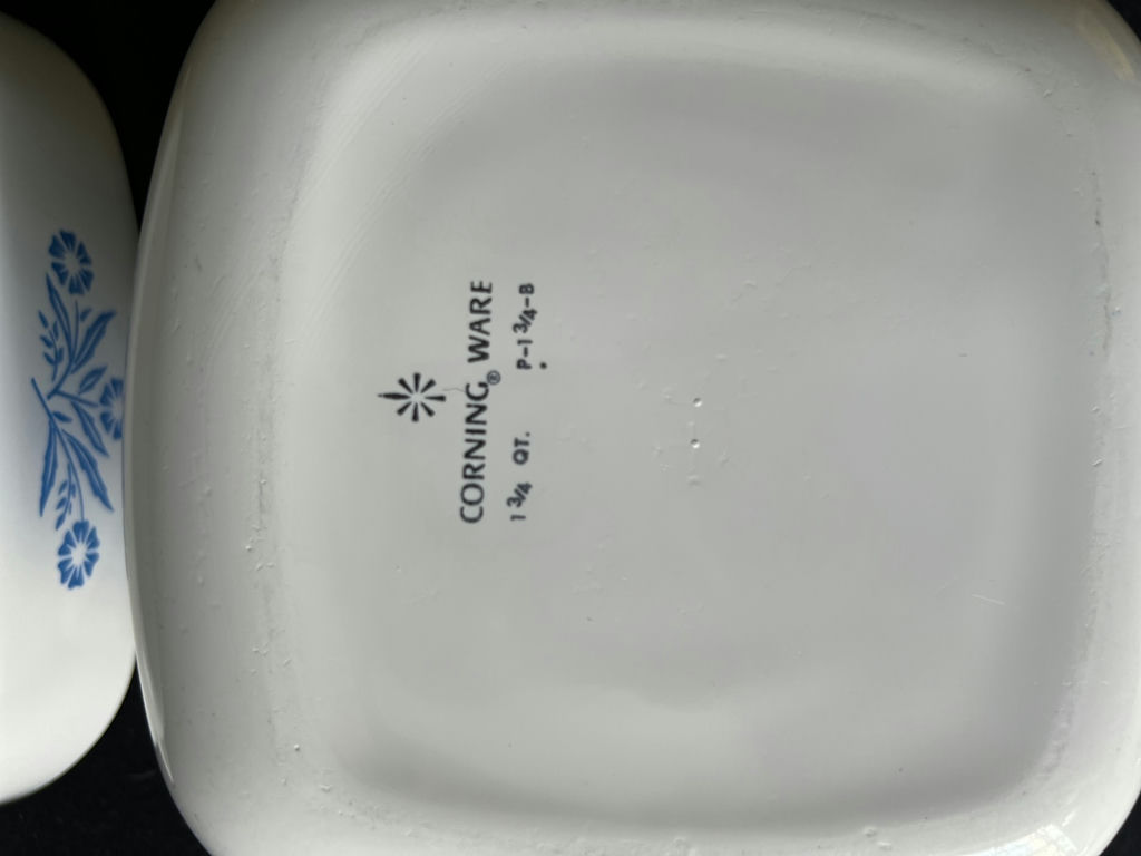 Two CorningWare floral casserole dishes - image 4 of 9