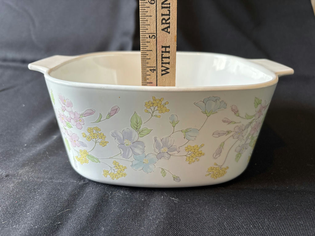 Vintage CorningWare casserole dishes: Pastel Bouquet & Wildflower - image 1 of 11