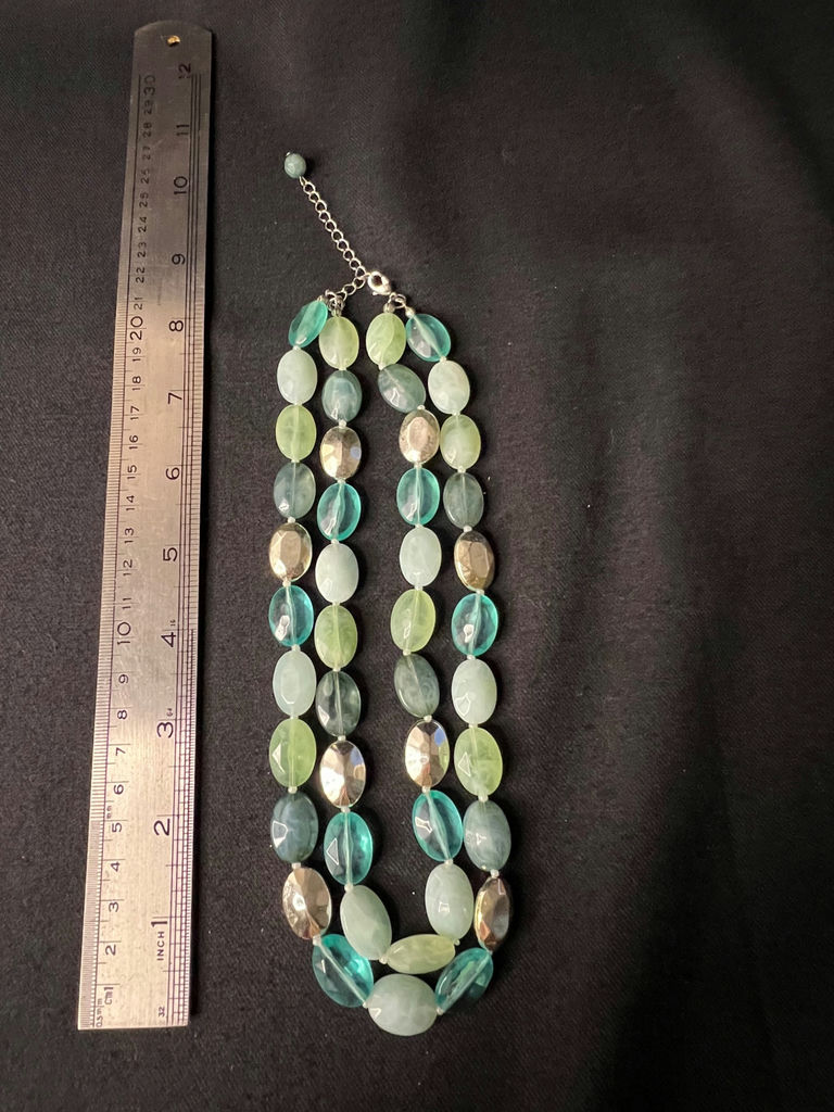 Assorted Vintage Beaded Necklaces - image 6 of 16