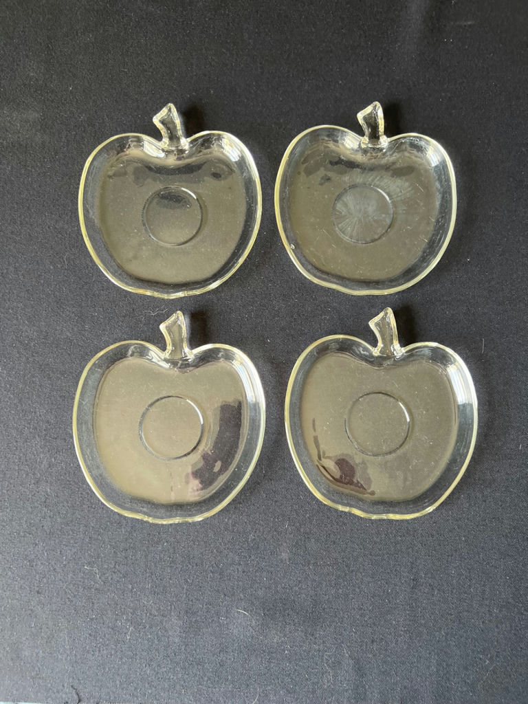 Apple-shaped glass dishes and pedestal dessert cups - image 3 of 12