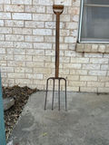 Antique shovels and pitch forks - thumbnail 16 of 22