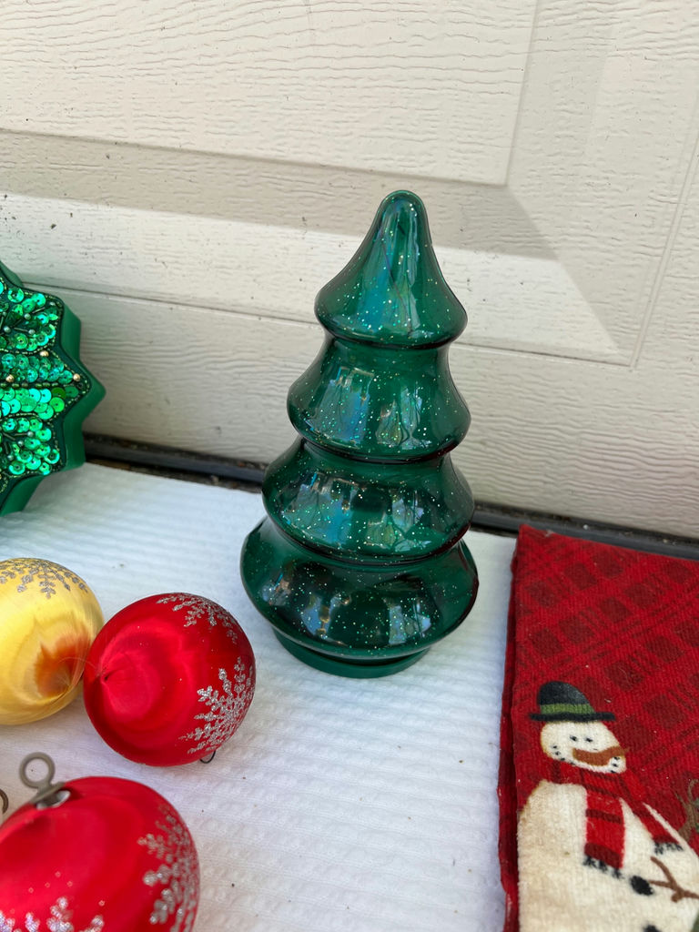 Vintage Christmas Decor Collection: stockings, ornaments, figurines, towels and tree - image 11 of 20