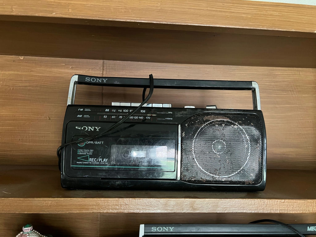 Collection of vintage boomboxes and media devices - image 10 of 22