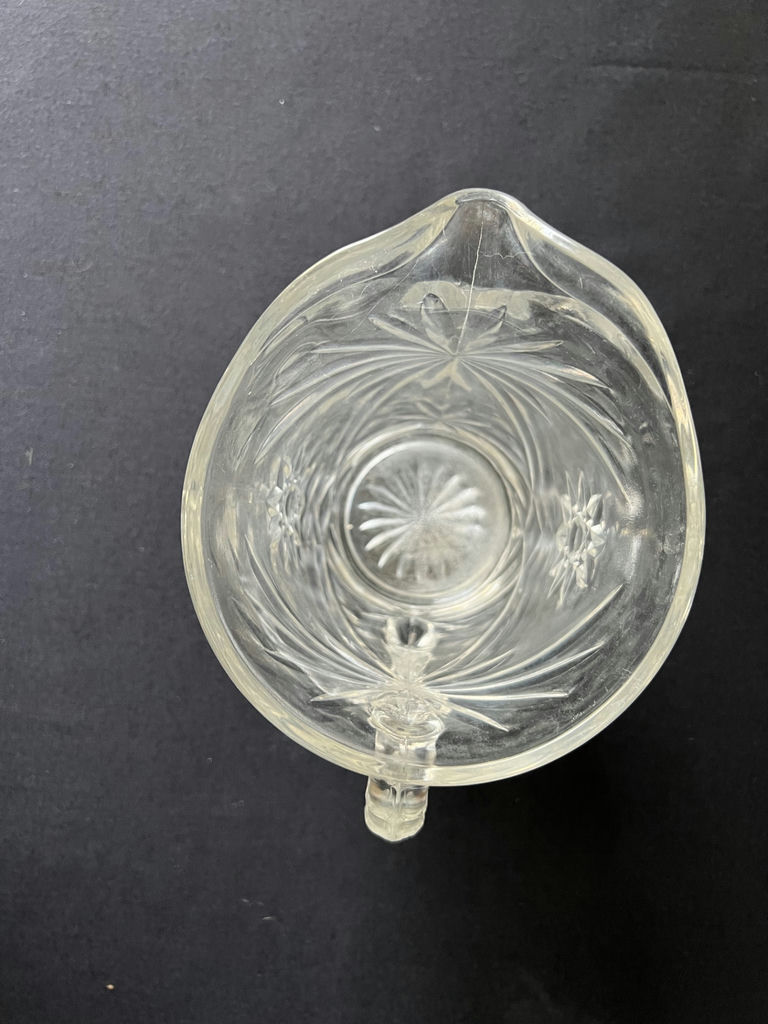 Crystal glassware set with starburst pattern - image 22 of 25