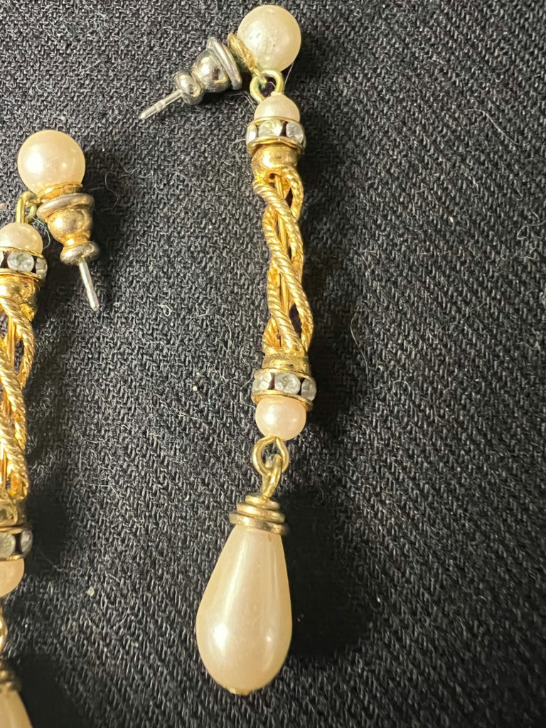 Pearl and Crystal Jewelry Set with Studs, Hoops, and Bracelet - image 8 of 12