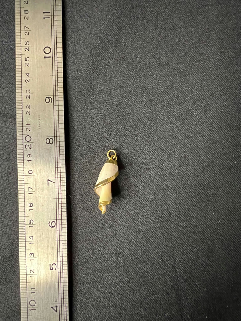 Gold-tone shell pendants and pearl-accent leaf brooch - image 3 of 9