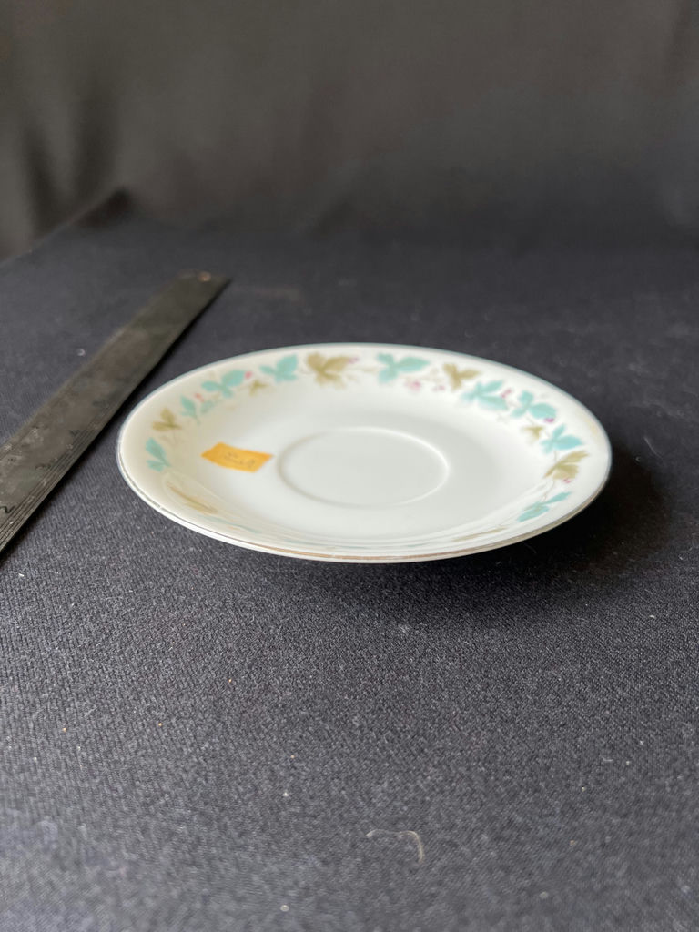 Assorted vintage dishware and Wooden chips and dips bowls - image 11 of 17