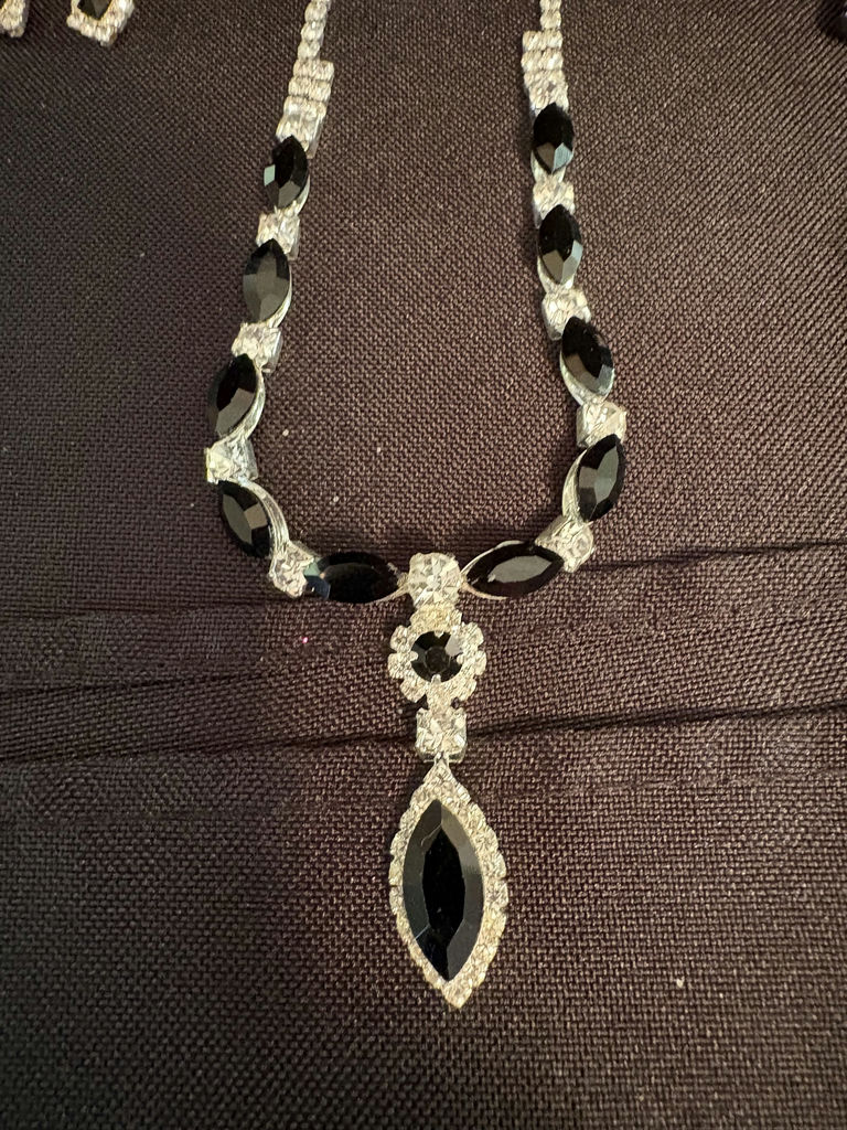High End Costume Jewellery - image 11 of 15