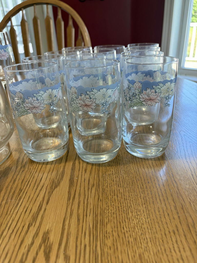 Vintage Arcopal “Florine” Glasses & Pitcher - image 7 of 10