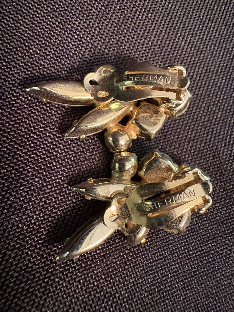 Sherman Brooch & Clip On Earrings - image 5 of 9