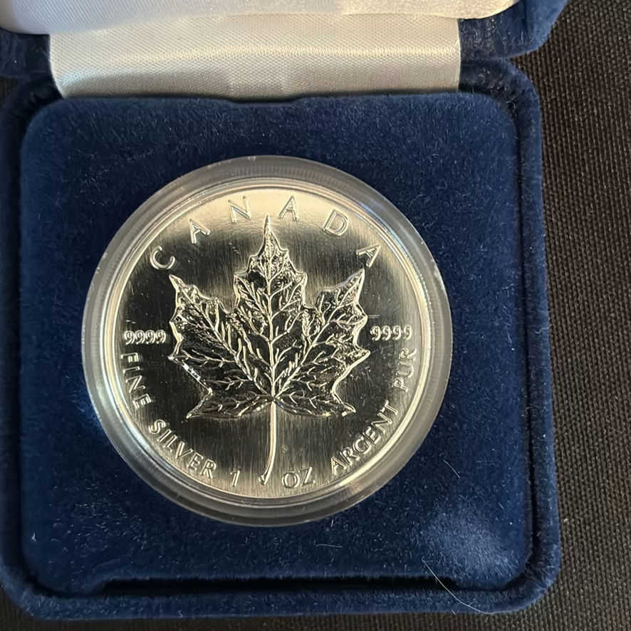 2007 RCM Silver Proof Dollar & 1994 Five Dollar Silver Maple Leaf Coin - image 2 of 9