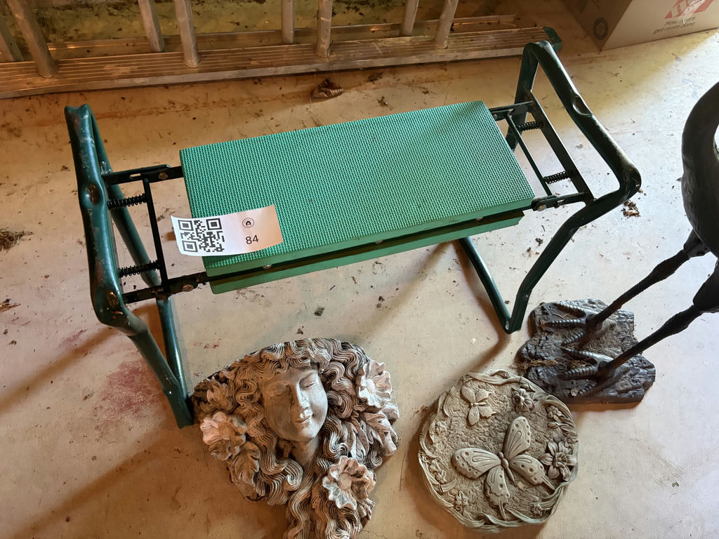 Assorted Gardening Accessories - image 2 of 6