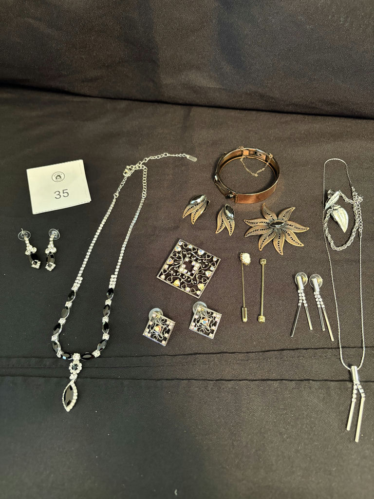 High End Costume Jewellery - image 10 of 15