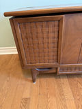 Lane Pine Cedar Chest, by Knechtel Furniture of Hanover, ON - thumbnail 3 of 15