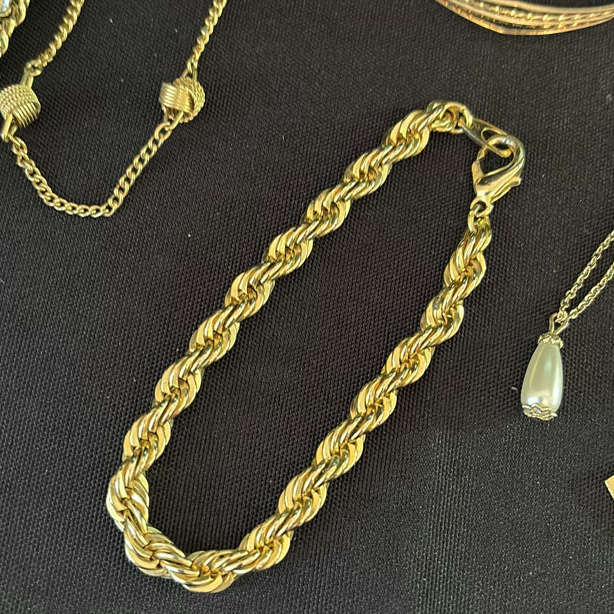 Gold Plated Costume Jewellery - image 7 of 10