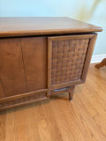 Lane Pine Cedar Chest, by Knechtel Furniture of Hanover, ON - thumbnail 5 of 15