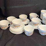 Vintage Arcopal “Florine” Cups & Saucers - thumbnail 7 of 7