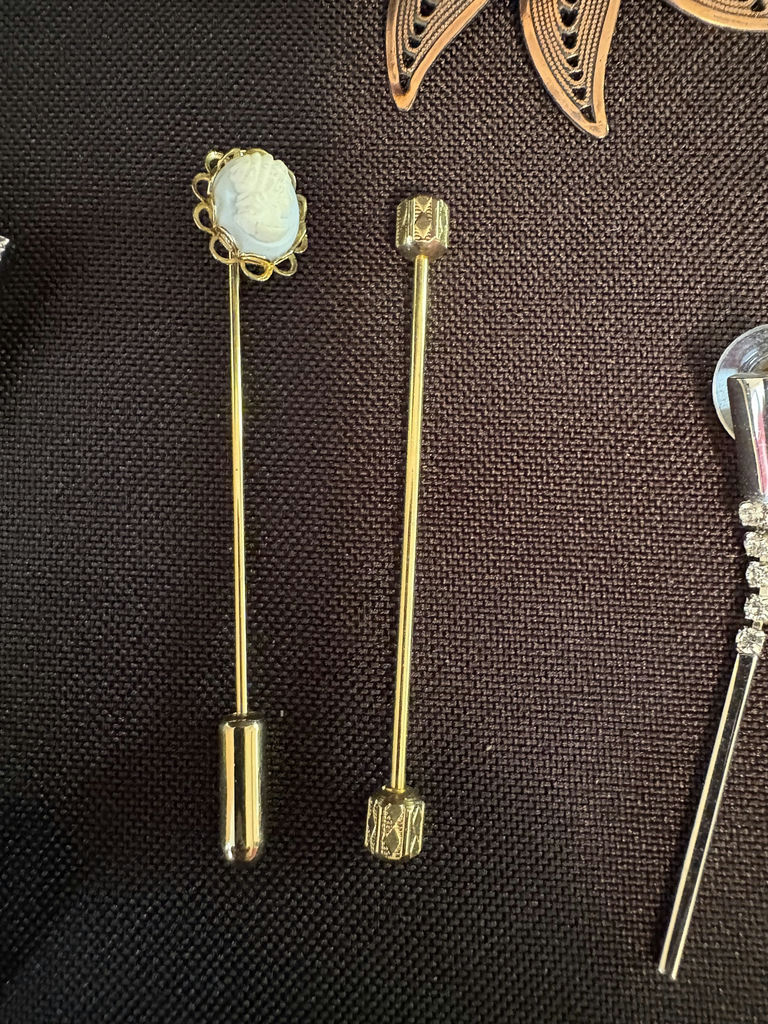 High End Costume Jewellery - image 14 of 15