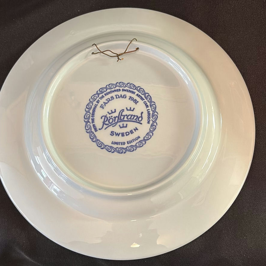 Blue & White Decorative Collector Plates - image 15 of 21