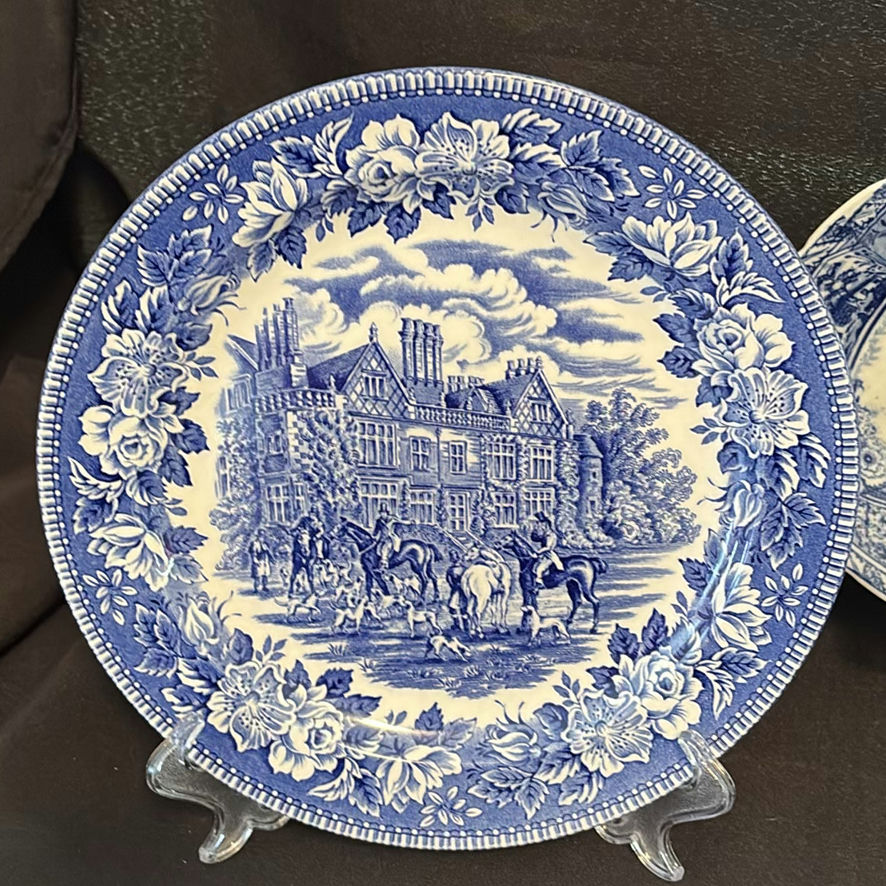 Blue & White Decorative Collector Plates - image 19 of 21